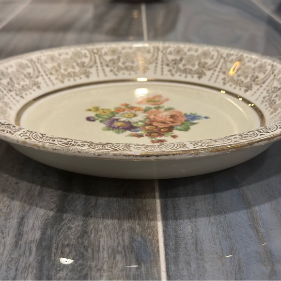 10” Antique Clear Floral China Bowl 22 Carat Gold Trim Beautiful Condition! - Picture 2 of 11